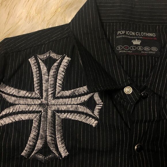 Pop Icon Clothing Buckle Cross Long sleeve black - Picture 3 of 4